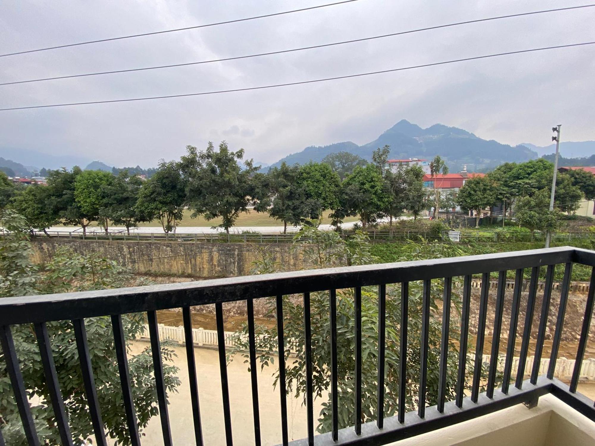Square Homestay & Coffee Bac Ha  Exterior photo